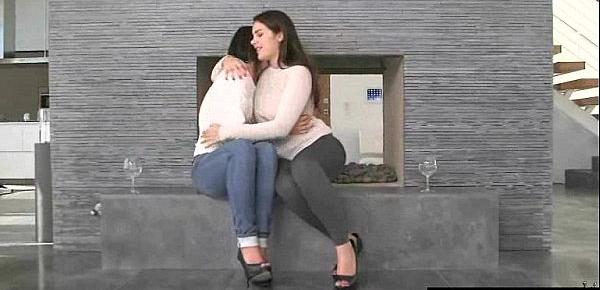  (Valentina Nappi & Leah Gotti) Superb Horny Lesbians Have Fun In Front Of Cam mov-29
